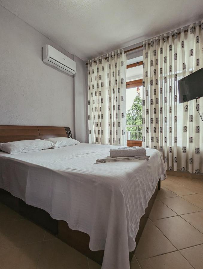 Vila Vadeha Pogradec Exterior foto